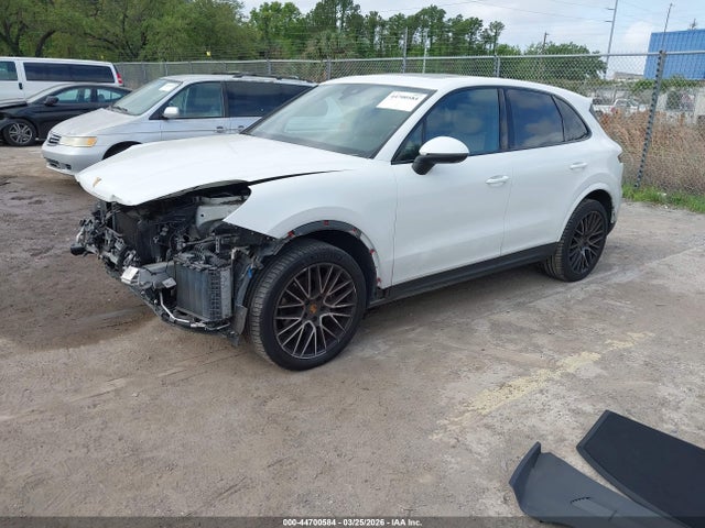44700584 :رقم المزاد ، WP1AA2AY0KDA07381 vin ، 2019 Porsche Cayenne مزاد بيع