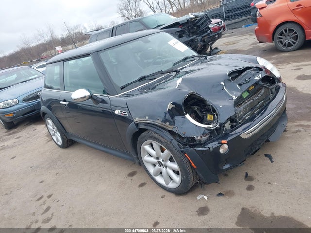 2006 MINI COOPER S WMWRE33596TL17717 Photo 0