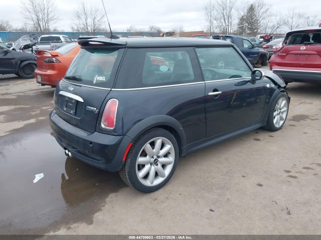2006 MINI COOPER S WMWRE33596TL17717 Photo 3