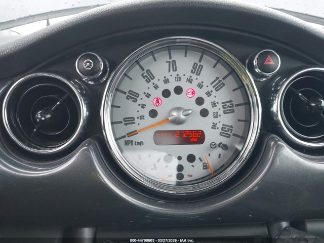 2006 MINI COOPER S WMWRE33596TL17717 Photo 6