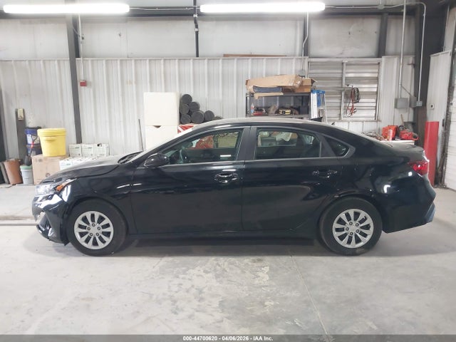 44700620 :رقم المزاد ، 3KPF24AD8RE694941 vin ، 2024 Kia Forte Lx مزاد بيع