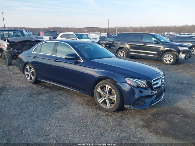 Продаж на аукціоні авто 2018 Mercedes-benz E 300 4matic, vin: WDDZF4KB6JA330917, номер лоту: 44700626