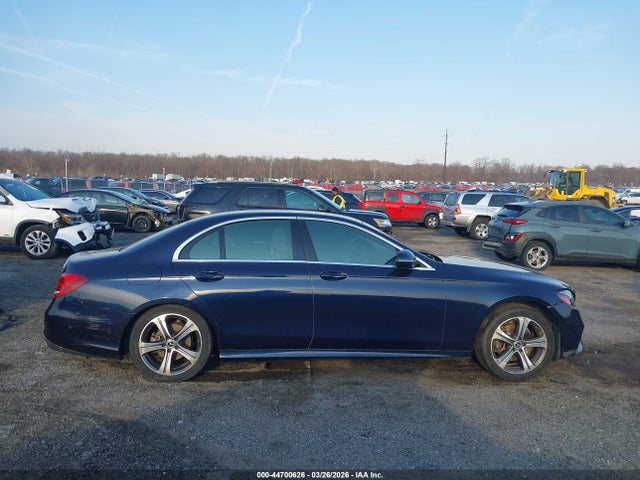 Продаж на аукціоні авто 2018 Mercedes-benz E 300 4matic, vin: WDDZF4KB6JA330917, номер лоту: 44700626