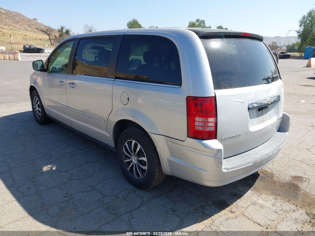 2009 CHRYSLER TOWN & COUNTRY 2A8HR44E79R656021 Photo 2
