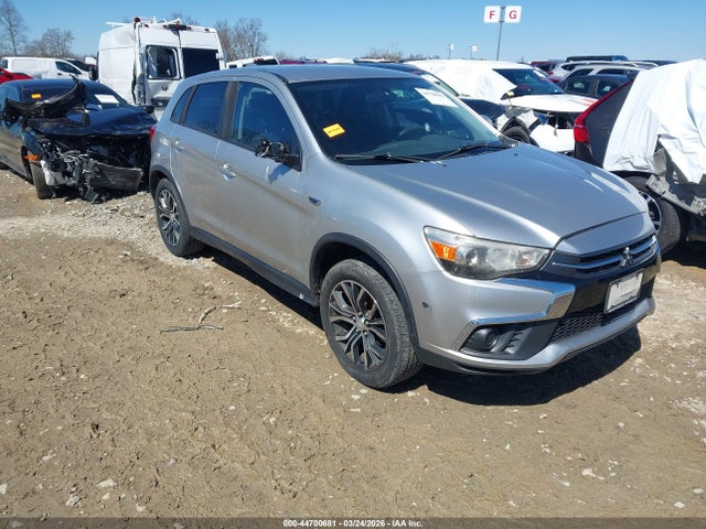 2018 MITSUBISHI OUTLANDER SPORT JA4AR3AU6JU016480 Photo 0