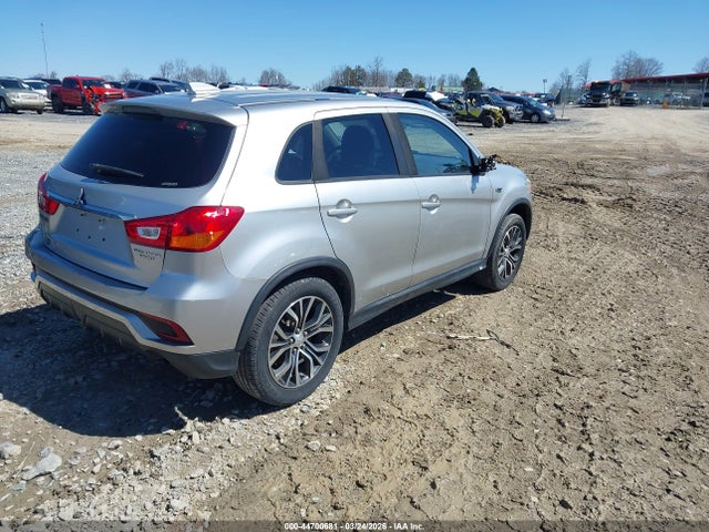 2018 MITSUBISHI OUTLANDER SPORT JA4AR3AU6JU016480 Photo 3