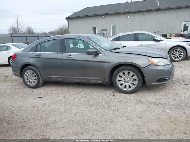 Продажа на аукционе авто 2012 Chrysler 200 Lx, vin: 1C3CCBAB6CN289543, номер лота: 44700691
