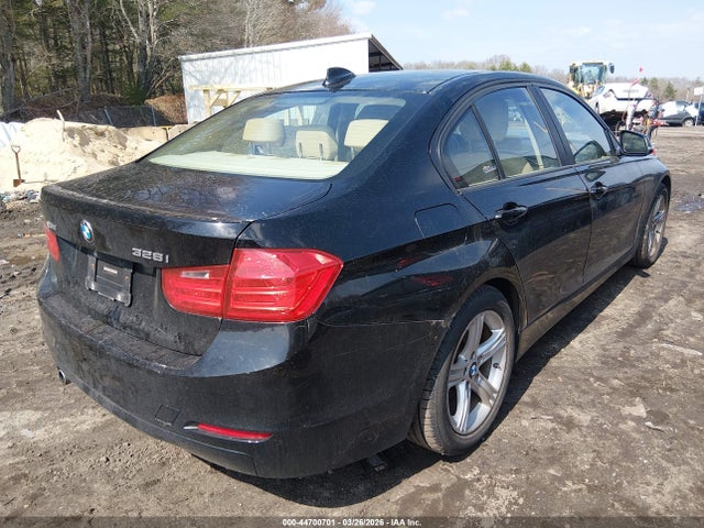 2015 Bmw 328i Xdrive მანქანა იყიდება აუქციონზე, vin: WBA3B5G5XFNS17523, აუქციონის ნომერი: 44700701