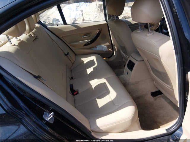 2015 Bmw 328i Xdrive მანქანა იყიდება აუქციონზე, vin: WBA3B5G5XFNS17523, აუქციონის ნომერი: 44700701