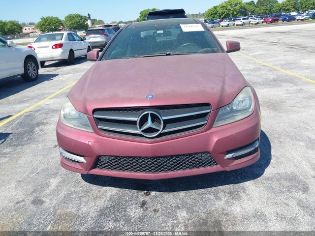 Aukcja sprzedaży 2014 Mercedes-benz C 250, vin: WDDGJ4HB9EG283110, numer aukcji: 44700707