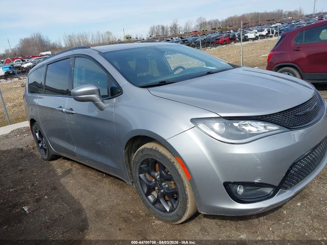 Aukcja sprzedaży 2018 Chrysler Pacifica Touring L Plus, vin: 2C4RC1EG6JR172163, numer aukcji: 44700708