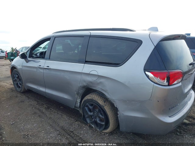 Aukcja sprzedaży 2018 Chrysler Pacifica Touring L Plus, vin: 2C4RC1EG6JR172163, numer aukcji: 44700708