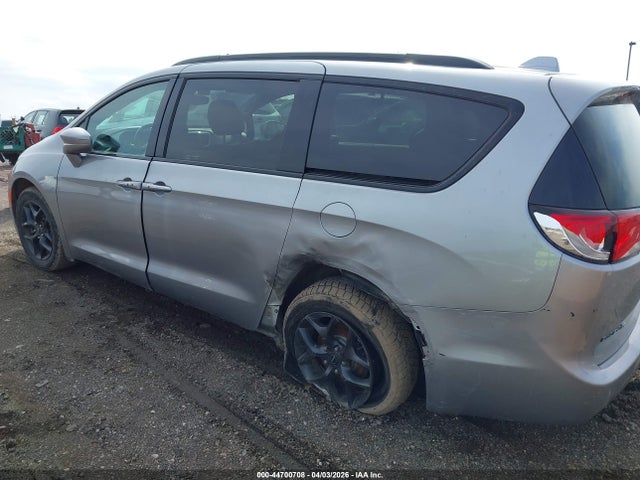 Aukcja sprzedaży 2018 Chrysler Pacifica Touring L Plus, vin: 2C4RC1EG6JR172163, numer aukcji: 44700708