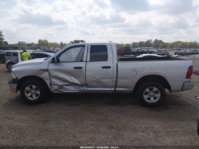 44700727 :رقم المزاد ، 1C6RR6FG4JS299378 vin ، 2018 Ram 1500 مزاد بيع