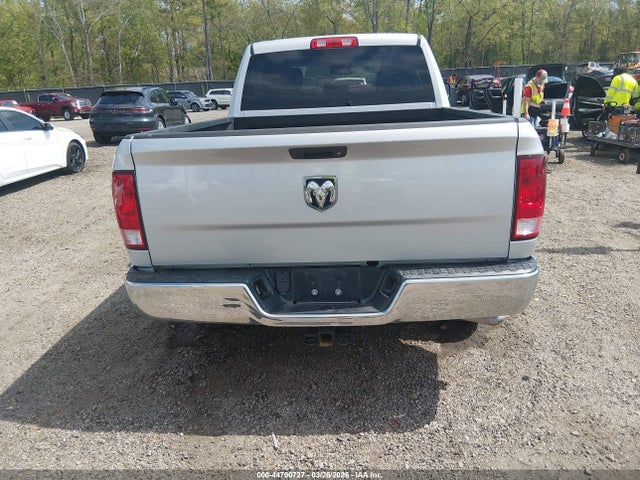 44700727 :رقم المزاد ، 1C6RR6FG4JS299378 vin ، 2018 Ram 1500 مزاد بيع