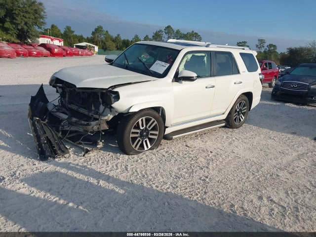 Toyota 4runner Limited 2015 JTEZU5JR5F5093028 Image 2