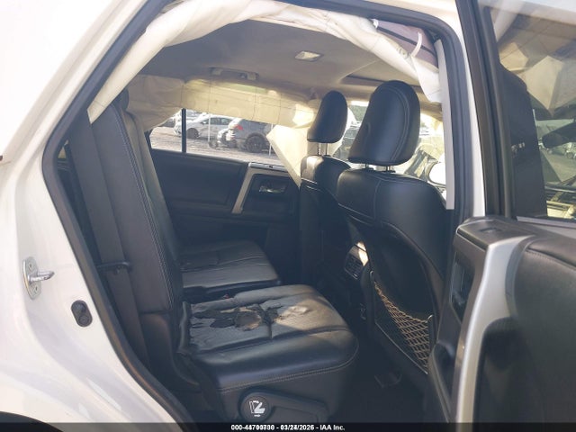 Toyota 4runner Limited 2015 JTEZU5JR5F5093028 Image 8