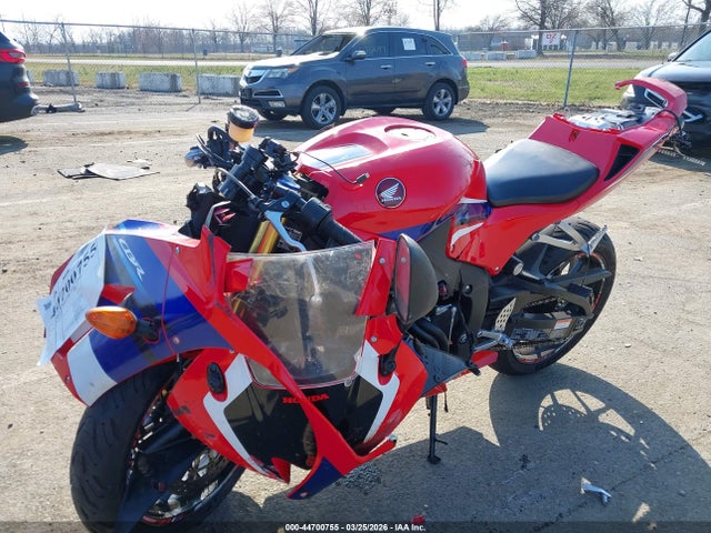 Honda Cbr600 Rr 2023 JH2PC40J6PK900218 Image 2