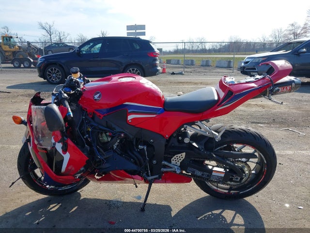 Honda Cbr600 Rr 2023 JH2PC40J6PK900218 Image 13