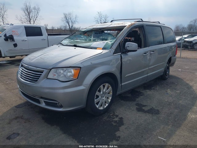2016 Chrysler Town & Country Touring მანქანა იყიდება აუქციონზე, vin: 2C4RC1BGXGR238503, აუქციონის ნომერი: 44700790