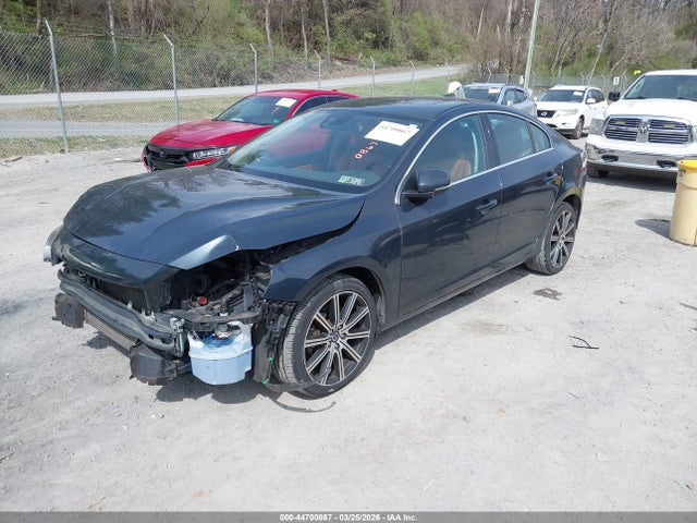 2014 VOLVO S60 YV1612FS8E2272975 Photo 1