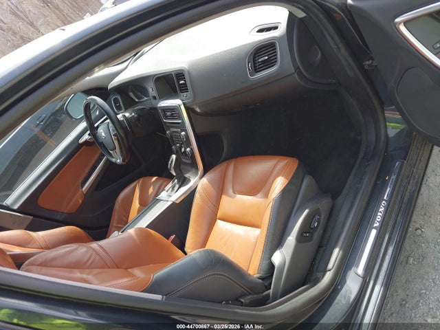 2014 VOLVO S60 YV1612FS8E2272975 Photo 4