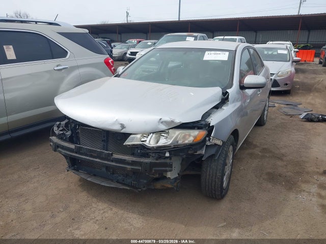 44700879 :رقم المزاد ، KNAFT4A21A5172791 vin ، 2010 Kia Forte Lx مزاد بيع
