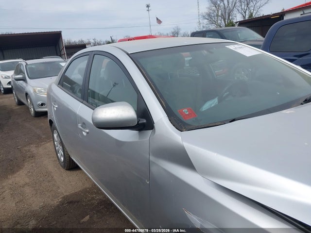 44700879 :رقم المزاد ، KNAFT4A21A5172791 vin ، 2010 Kia Forte Lx مزاد بيع