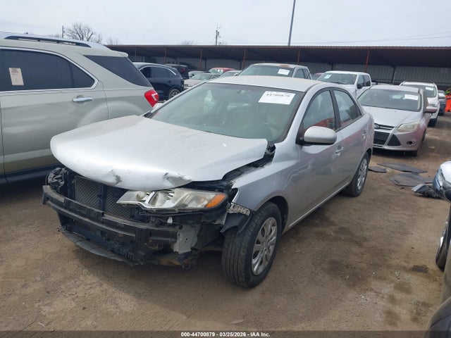 44700879 :رقم المزاد ، KNAFT4A21A5172791 vin ، 2010 Kia Forte Lx مزاد بيع