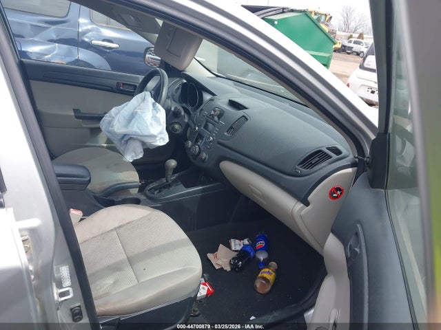 44700879 :رقم المزاد ، KNAFT4A21A5172791 vin ، 2010 Kia Forte Lx مزاد بيع