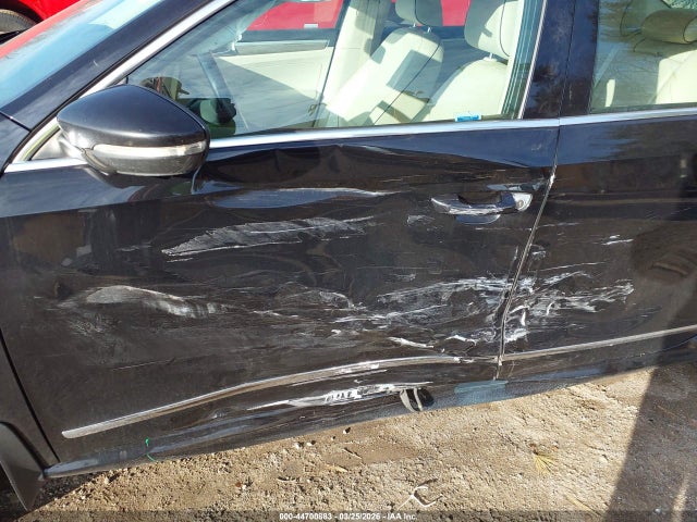 2017 VOLKSWAGEN PASSAT 1VWBT7A35HC019670 Photo 5