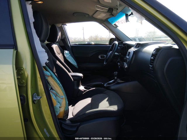 44700950 :رقم المزاد ، KNDJN2A23F7774132 vin ، 2015 Kia Soul مزاد بيع