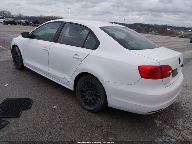 2014 Volkswagen Jetta 2.0l S მანქანა იყიდება აუქციონზე, vin: 3VW2K7AJ3EM407072, აუქციონის ნომერი: 44700958