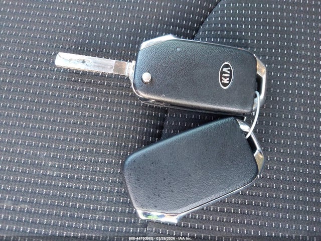 44700980 :رقم المزاد ، 3KPF24AD5LE240850 vin ، 2020 Kia Forte Lxs مزاد بيع