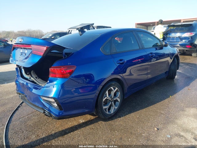 44700980 :رقم المزاد ، 3KPF24AD5LE240850 vin ، 2020 Kia Forte Lxs مزاد بيع
