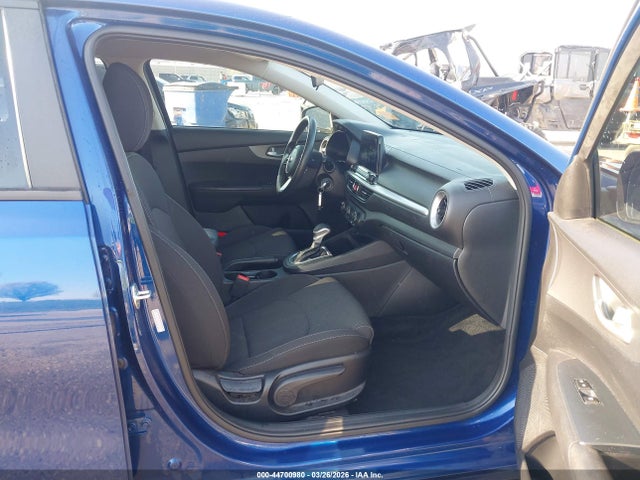 44700980 :رقم المزاد ، 3KPF24AD5LE240850 vin ، 2020 Kia Forte Lxs مزاد بيع