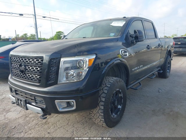 2017 NISSAN TITAN XD 1N6BA1F44HN561674 Photo 1