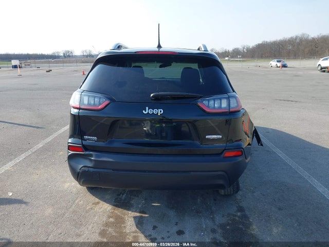 1C4PJLCBXKD377019 Jeep Cherokee Latitude Fwd