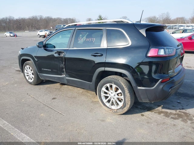 1C4PJLCBXKD377019 Jeep Cherokee Latitude Fwd