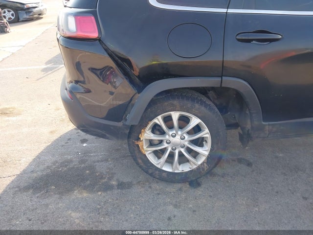 1C4PJLCBXKD377019 Jeep Cherokee Latitude Fwd