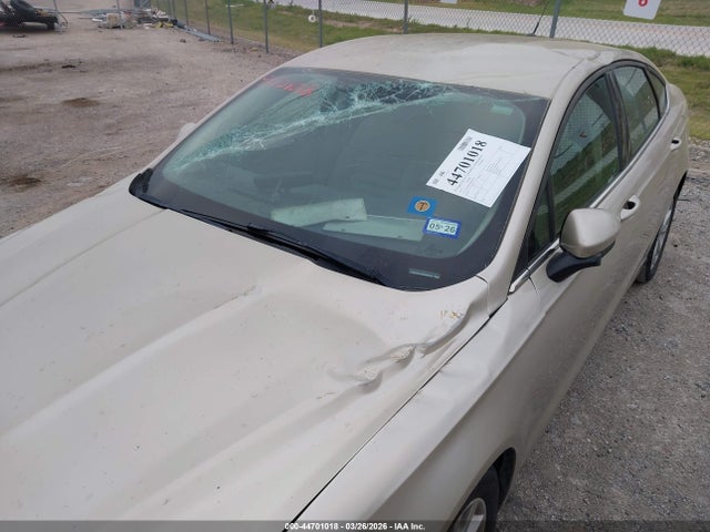 44701018 :رقم المزاد ، 3FA6P0H72HR407035 vin ، 2017 Ford Fusion Se مزاد بيع