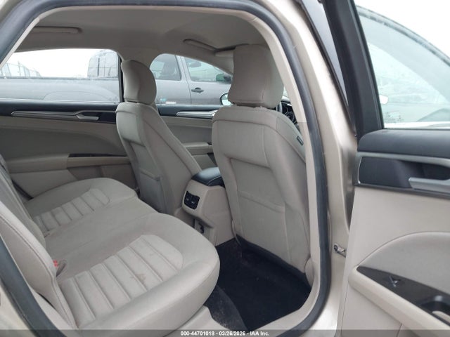 44701018 :رقم المزاد ، 3FA6P0H72HR407035 vin ، 2017 Ford Fusion Se مزاد بيع
