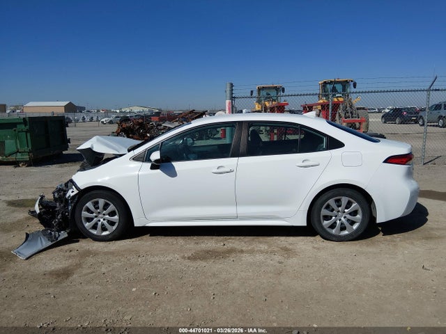 Toyota COROLLA LE 2022 5YFEPMAE6NP282144 Image 15