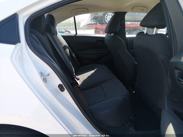 5YFEPMAE6NP282144 Toyota COROLLA LE