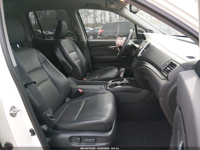 44701045 :رقم المزاد ، 5FPYK3F63HB026025 vin ، 2017 Honda Ridgeline Rtl-t مزاد بيع