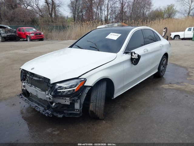 44701058 :رقم المزاد ، W1KWF8EB2MR652515 vin ، 2021 Mercedes-benz C 300 4matic مزاد بيع