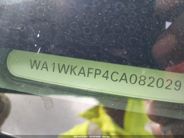 44701061 :رقم المزاد ، WA1WKAFP4CA082029 vin ، 2012 Audi Q5 3.2 Premium مزاد بيع