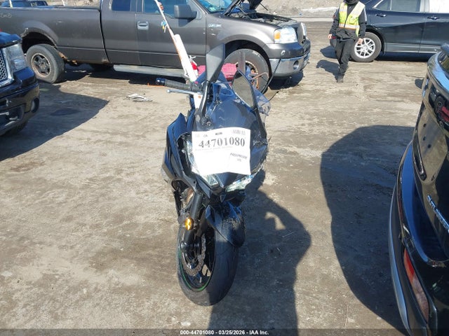 2025 Kawasaki Ex650 R მანქანა იყიდება აუქციონზე, vin: ML5EXER13SDAG6699, აუქციონის ნომერი: 44701080