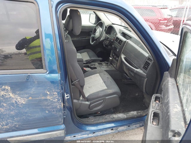 44701087 :رقم المزاد ، 1J4PN2GK8AW110032 vin ، 2010 Jeep Liberty Sport مزاد بيع