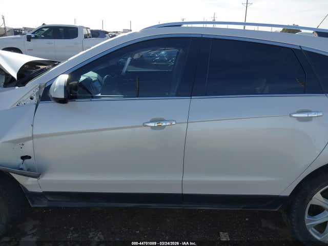Продажа на аукционе авто 2015 Cadillac Srx Performance Collection, vin: 3GYFNCE32FS537481, номер лота: 44701089